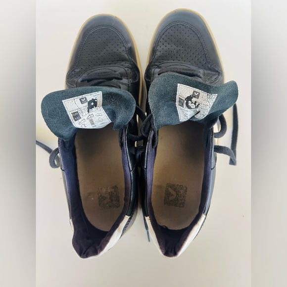 Veja V-10 Black Leather Sneakers, size 41 - Picture 11 of 13